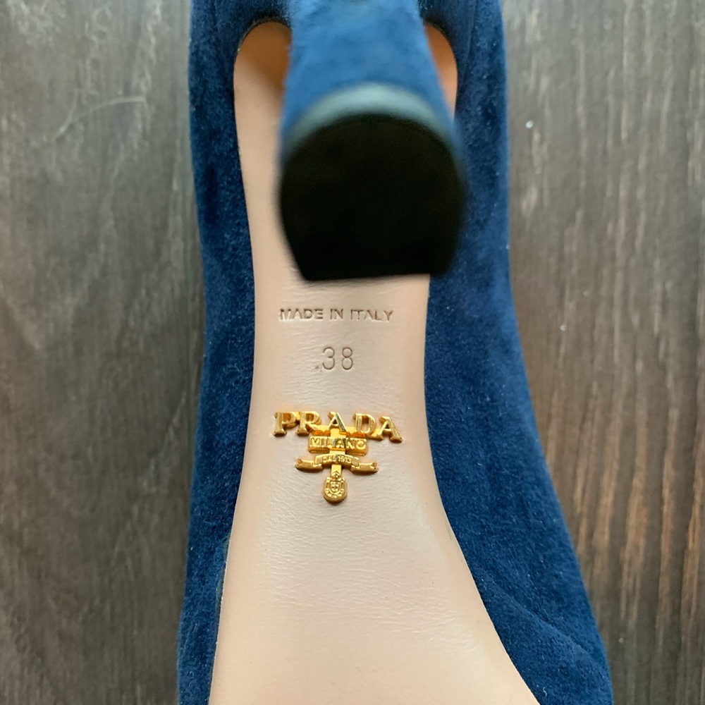 Prada heels - Picture 4 of 6